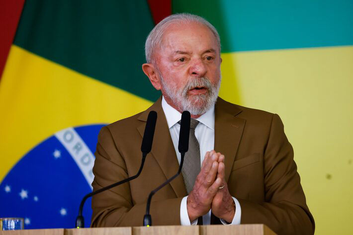 Governo envia ao Congresso projeto para encerrar escala 6x1 e reduzir jornada para 40 horas semanais.